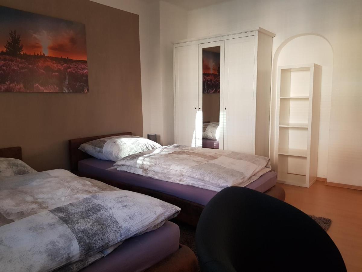 Apartment Am Suedpark Erfurt - Inkl Garten Mit Sitzlounge - Zentrumsnah Dış mekan fotoğraf