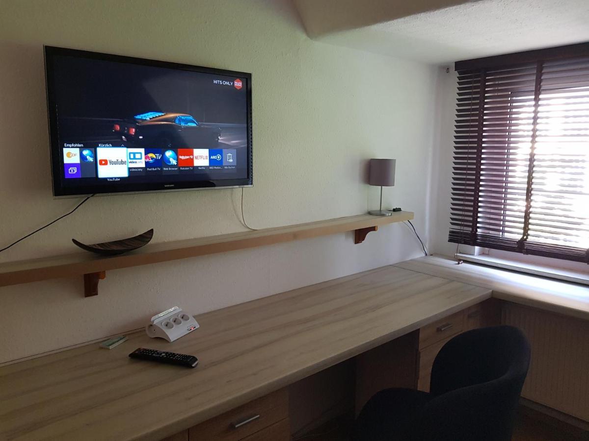 Apartment Am Suedpark Erfurt - Inkl Garten Mit Sitzlounge - Zentrumsnah Dış mekan fotoğraf