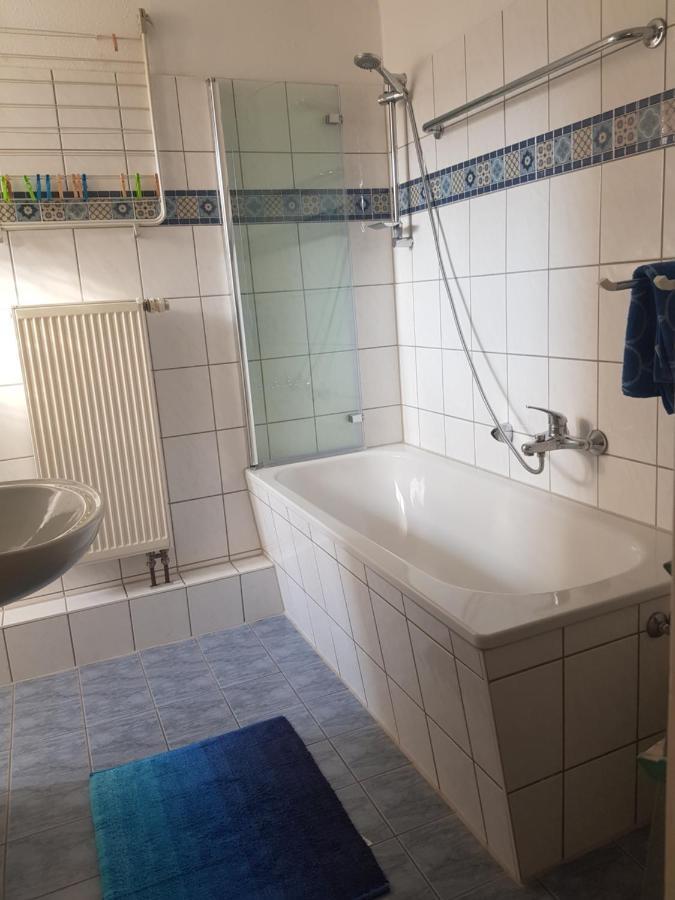 Apartment Am Suedpark Erfurt - Inkl Garten Mit Sitzlounge - Zentrumsnah Dış mekan fotoğraf